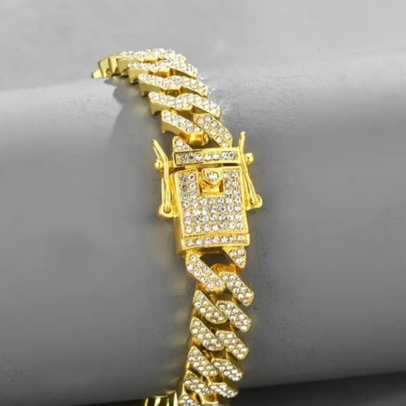 12mm. Electroplated Hip Hop Iced Out Bracelet For Men or Women 9.06 in. - Picture 2 of 11